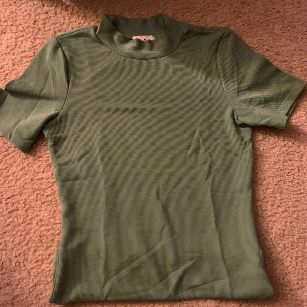 Short Sleeve Ribbed turtle neck sweater